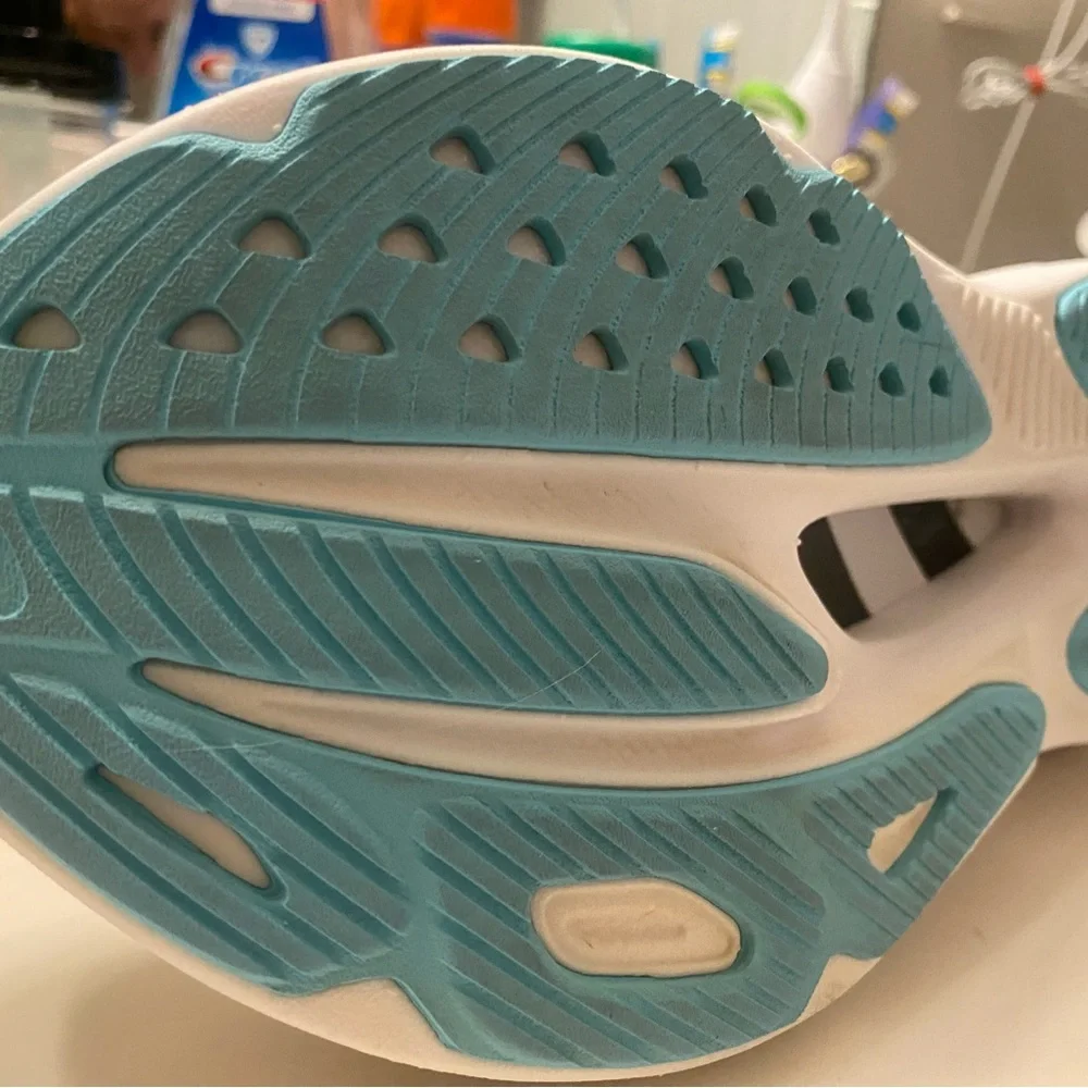 Hoka Women’s Skyward X Gray Blue Size 6 (6D) - Used 27 mi, Like New. $75 Floor - Picture 15 of 16